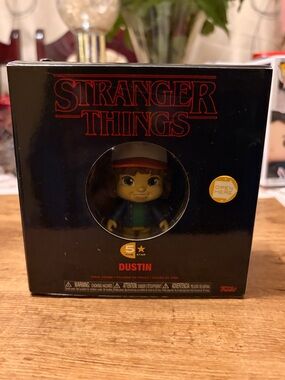 Netflix Stranger Things Dustin Figure in Red, Blue & Green